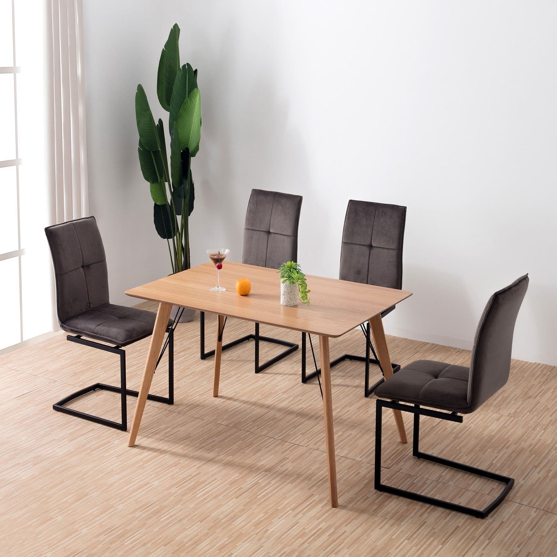 Mmilo Oslo Rectangular Oak Veneer Dining Table - Image 5