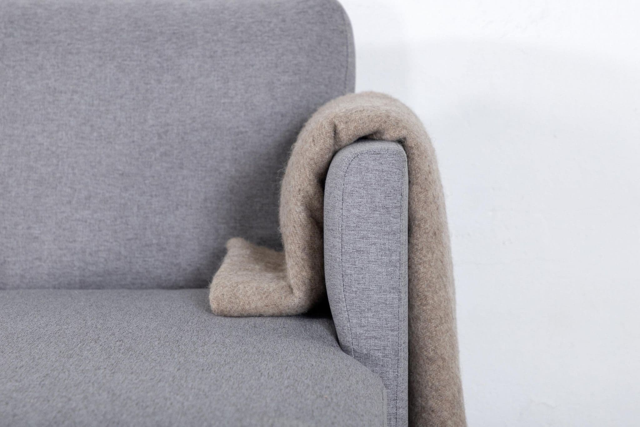 Zoom U Sofa, Grey - Image 9