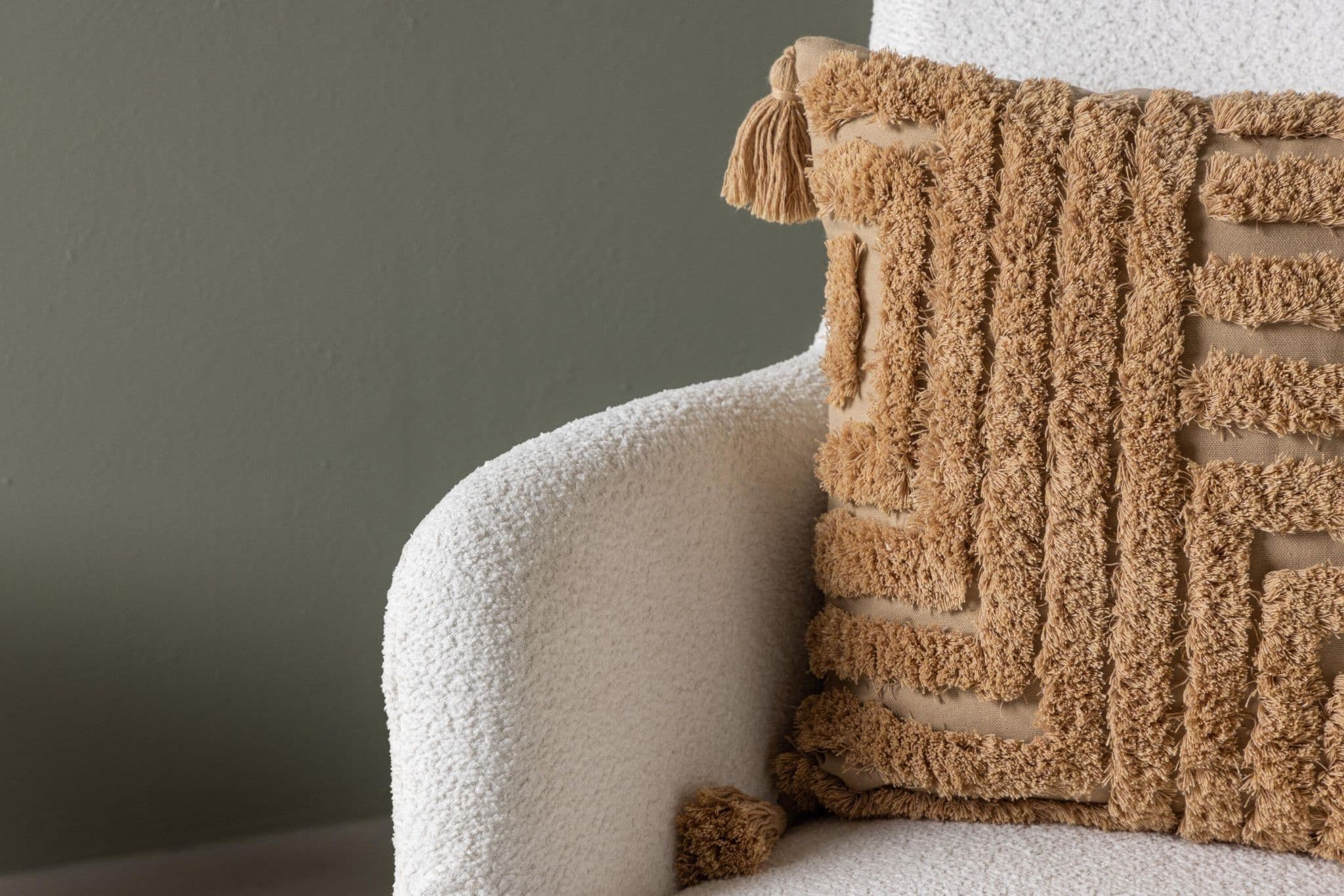 Como Armchair, White Boucle - Image 6