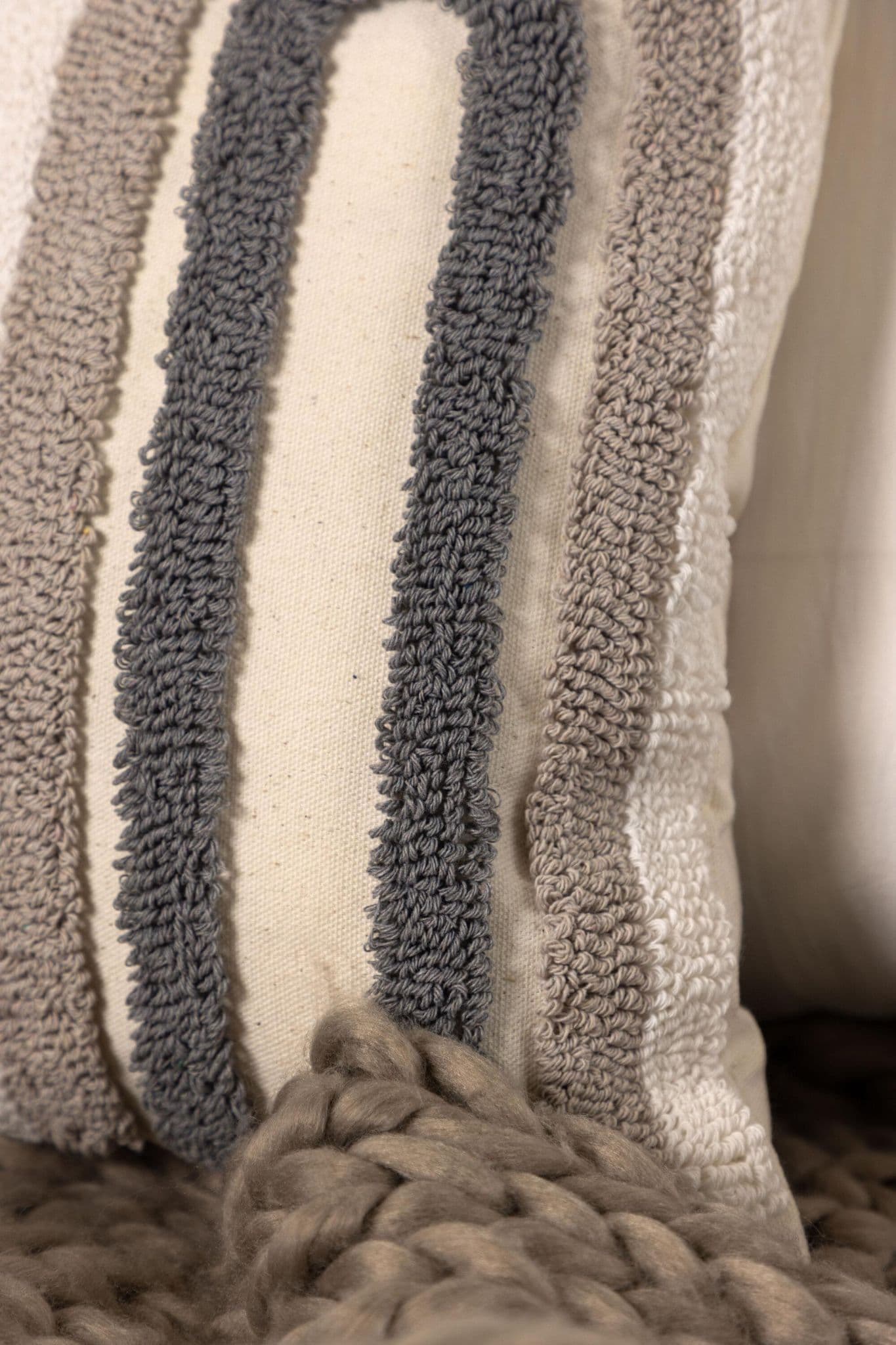 Cornelia Cushion Cover Polycotton, White, 45X45 - Image 7