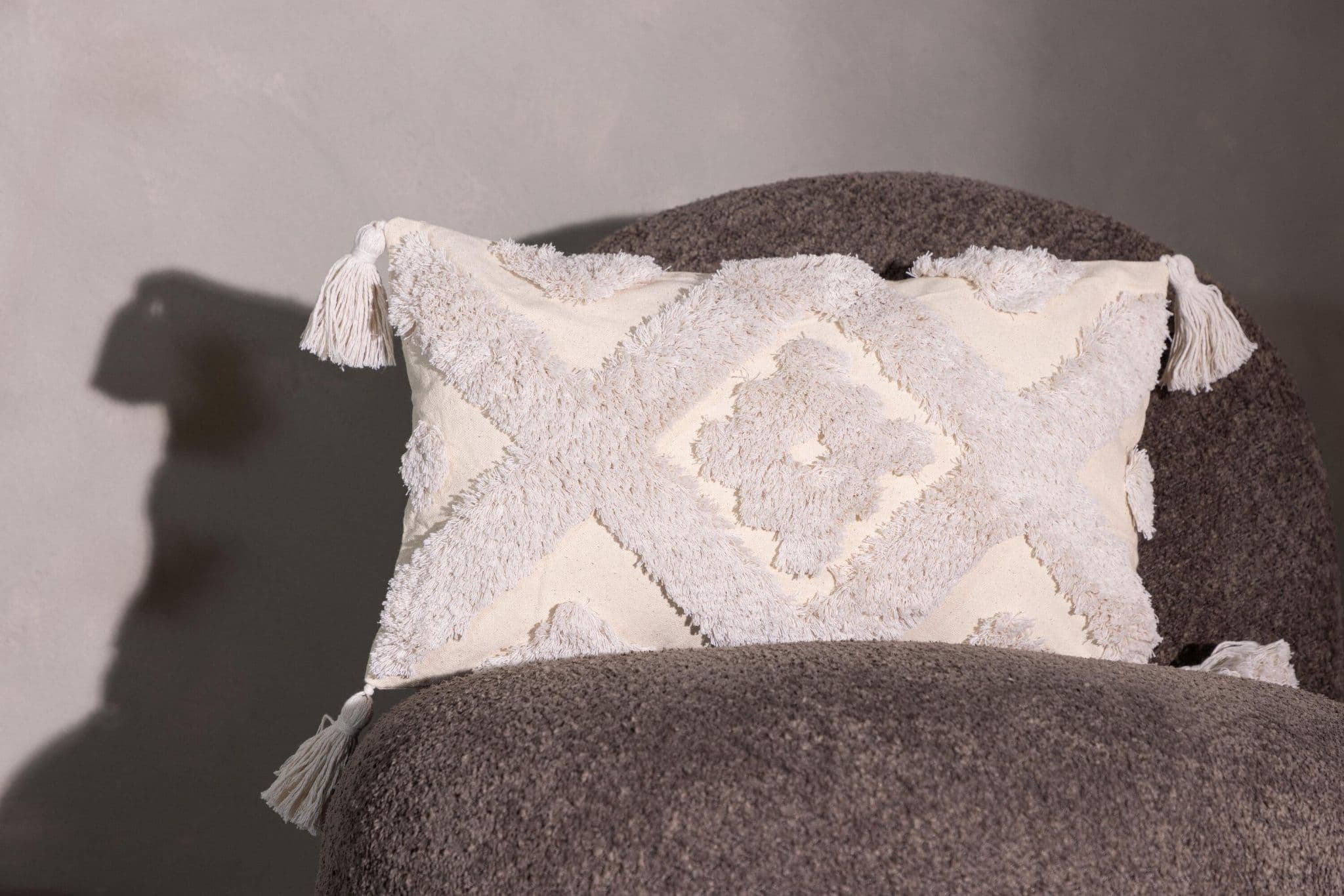 Jasmine Cushion Cover Polycotton, Offwhite, 30X50 - Image 3