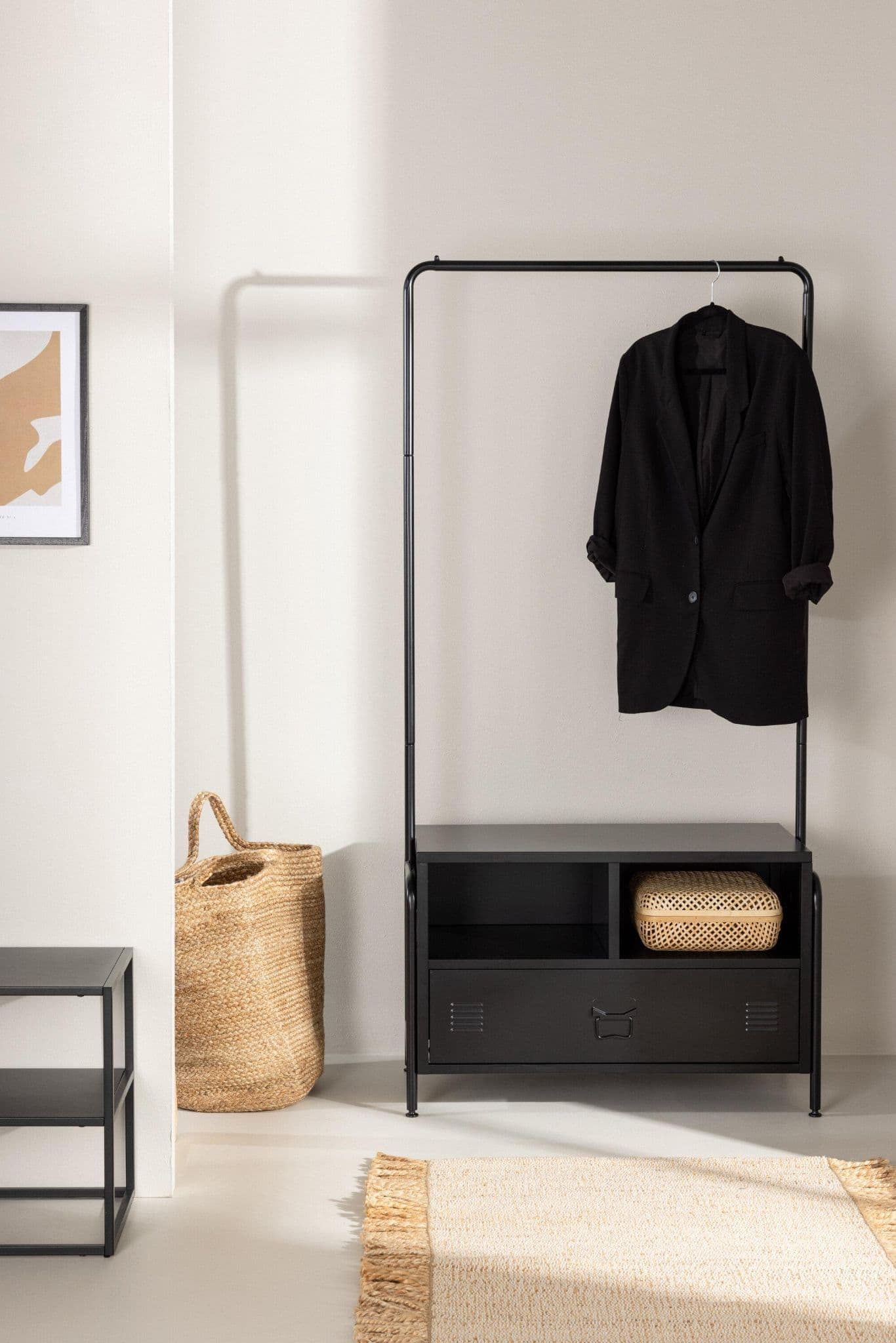 Quito Clothing Hanger, Black - Image 3