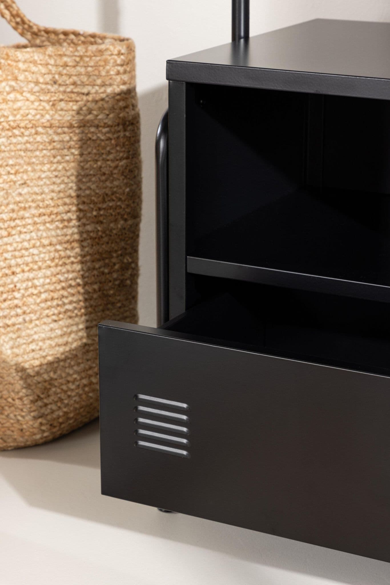 Quito Clothing Hanger, Black - Image 6