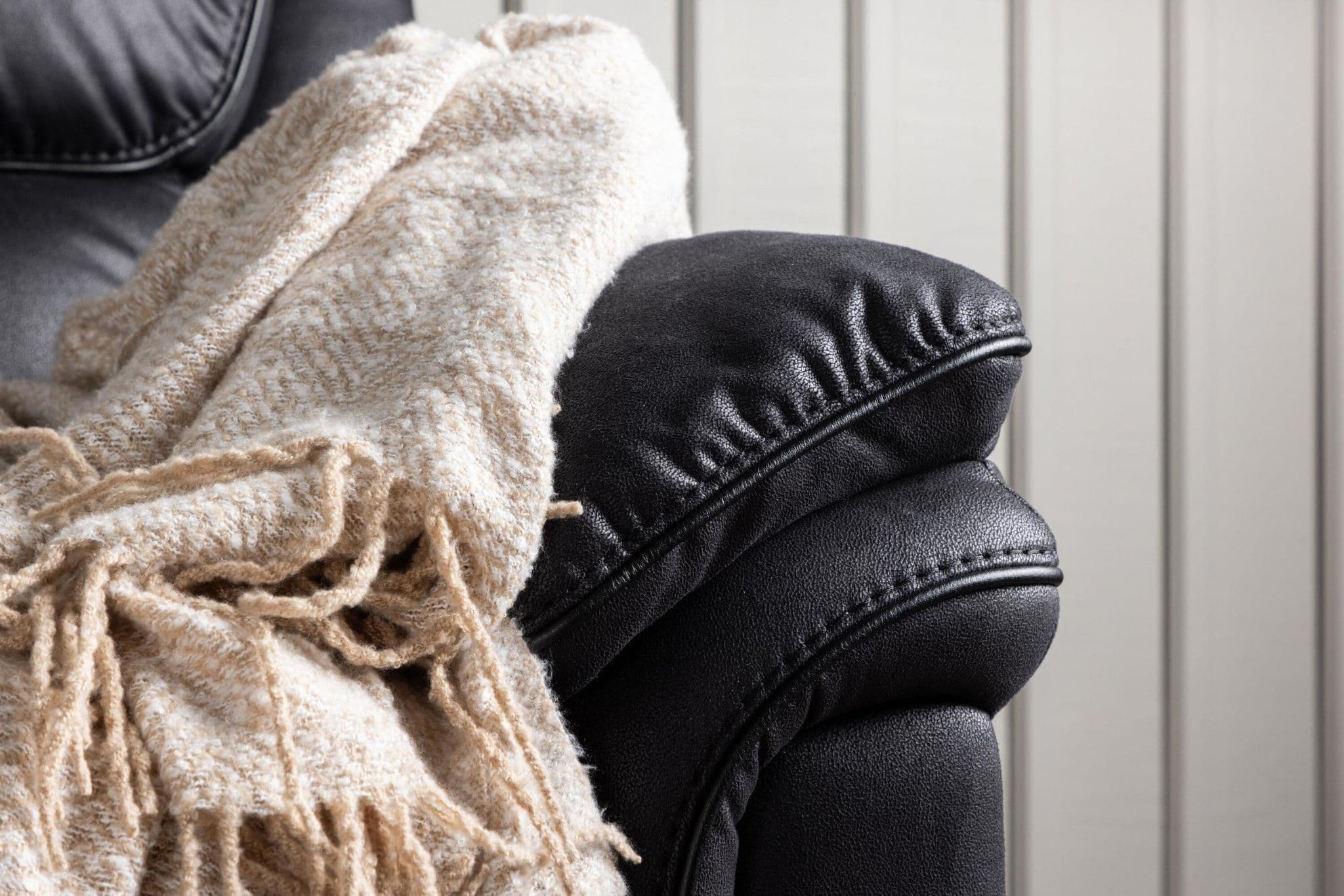 Saranda Recliner 3-Seat Sofa, Black - Image 6